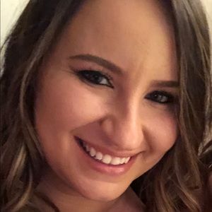 Meet your Posher, Alana